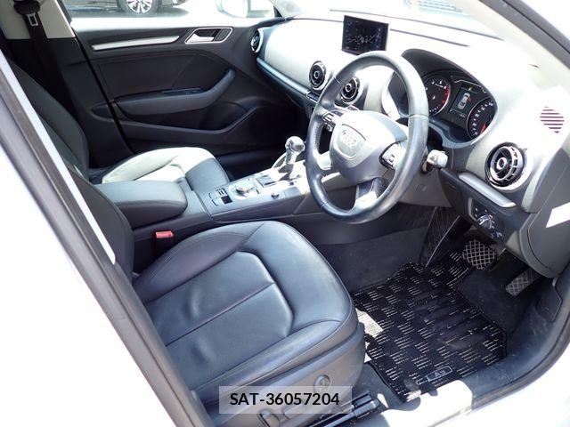 Audi A3 SEDAN 2015-07 8334885-1