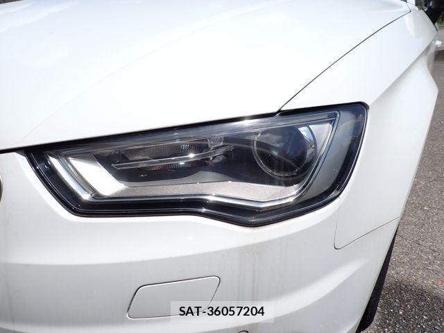 Audi A3 SEDAN 2015-07 8334885-7