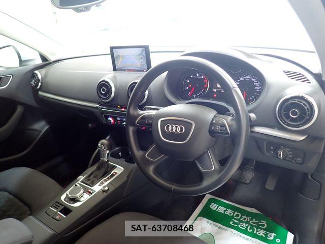 Audi A3 SEDAN 2015-09 8334883-1