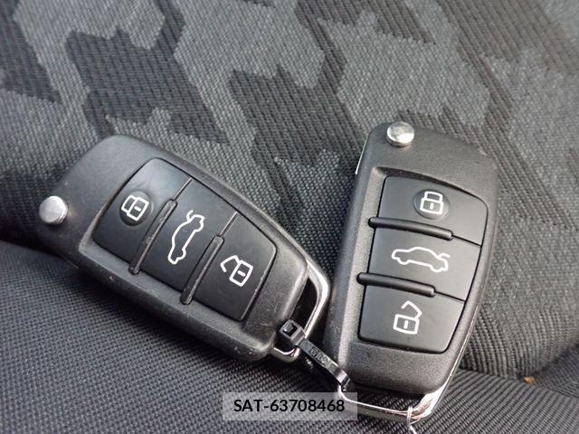 Audi A3 SEDAN 2015-09 8334883-25