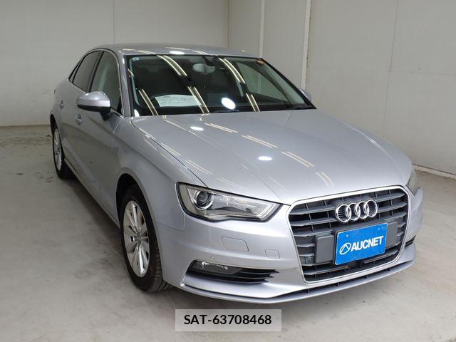 Audi A3 SEDAN 2015-09 8334883-3