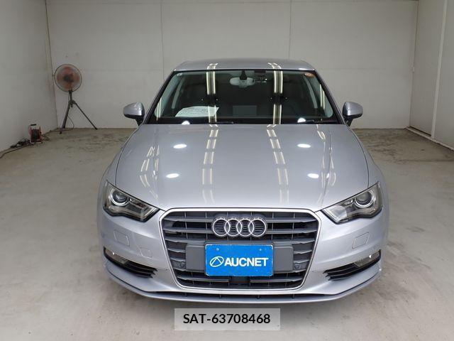 Audi A3 SEDAN 2015-09 8334883-4