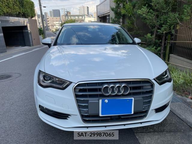 Audi A3 SEDAN 2014-09 8364797-1