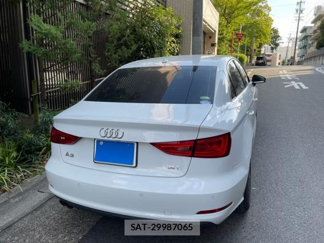 Audi A3 SEDAN 2014-09 8364797-3