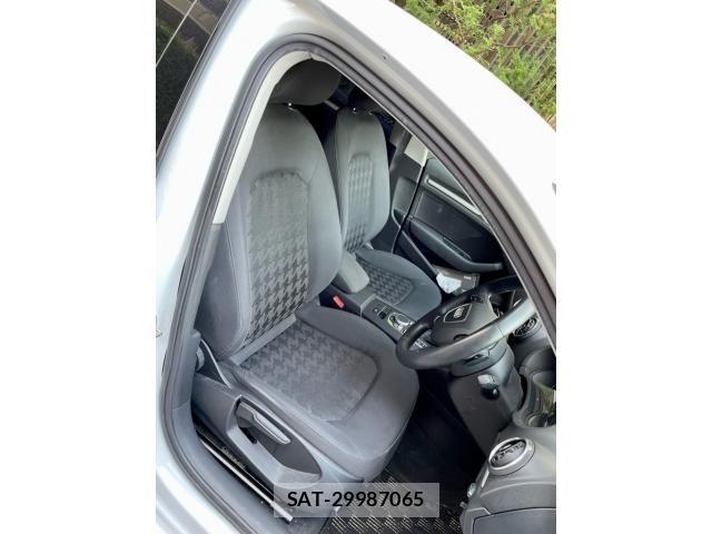 Audi A3 SEDAN 2014-09 8364797-5