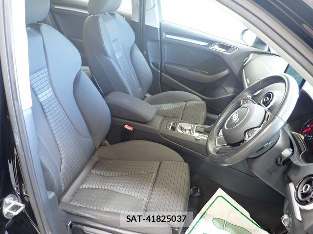 Audi A3 SEDAN 2015-08 8523589-21