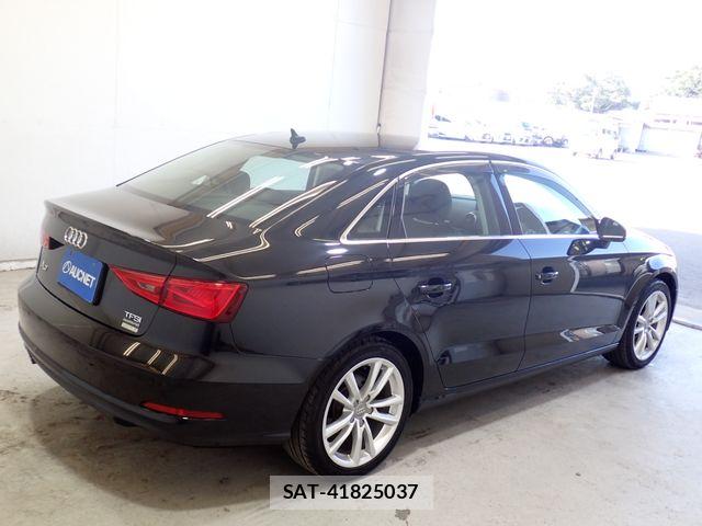 Audi A3 SEDAN 2015-08 8523589-7
