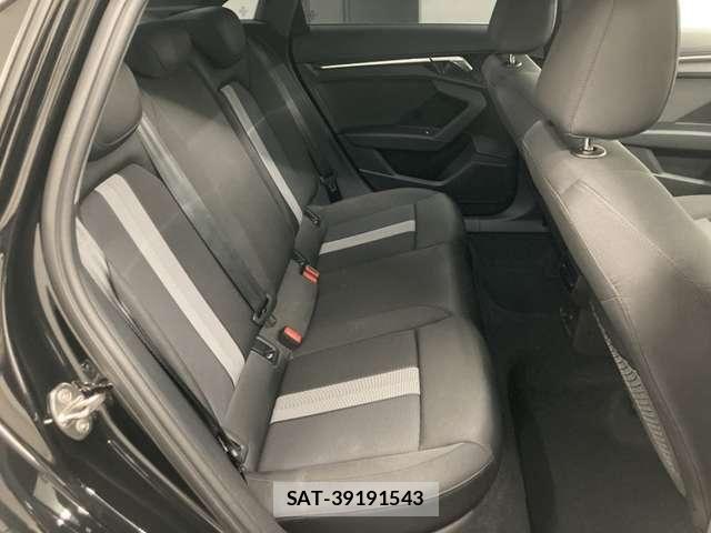 Audi A3 SEDAN 2023-06 8523590-21