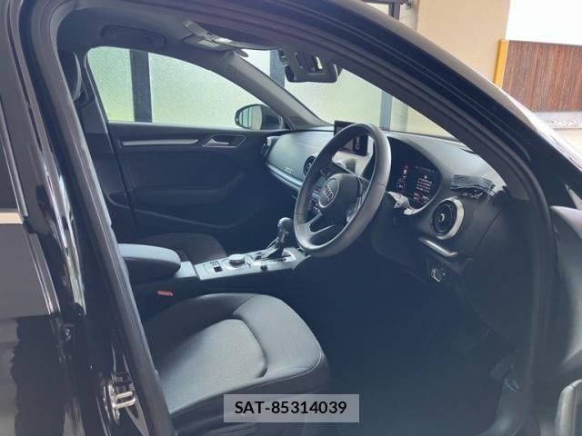 Audi A3 SEDAN 2020-09 8523591-17