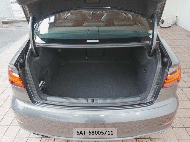 Audi A3 SEDAN 2019-05 8561179-10