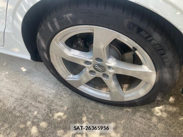 Audi A3 SEDAN 2020-08 8561178-4