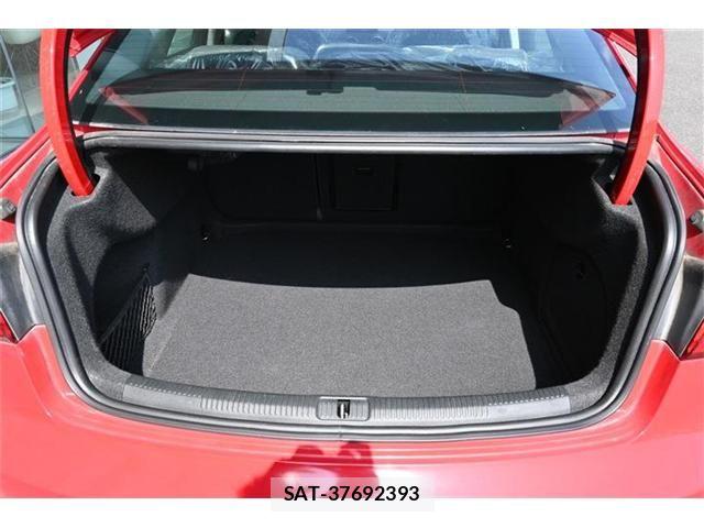 Audi A3 SEDAN 2014-12 8658050-15