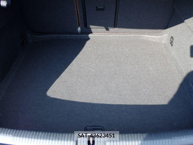 Audi A3 SEDAN 2016-09 8665816-25