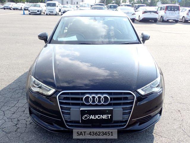 Audi A3 SEDAN 2016-09 8665816-4