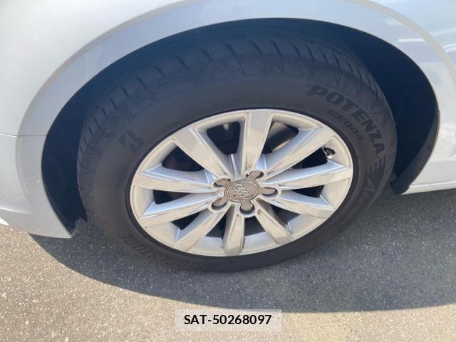 Audi A3 SEDAN 2014-05 8740551-8