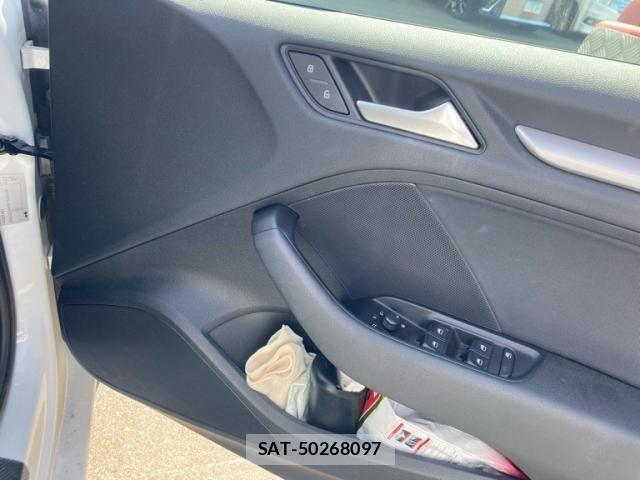 Audi A3 SEDAN 2014-05 8740551-15