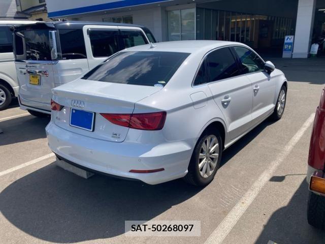 Audi A3 SEDAN 2014-05 8740551-3