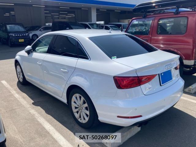 Audi A3 SEDAN 2014-05 8740551-4