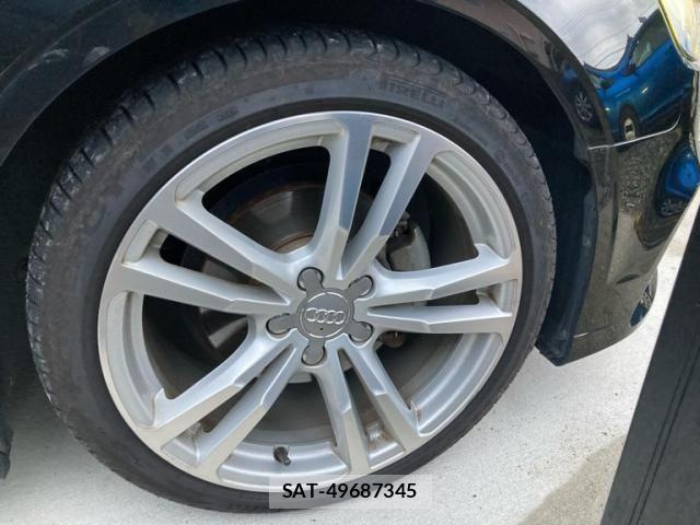Audi A3 SEDAN 2018-09 8740543-5