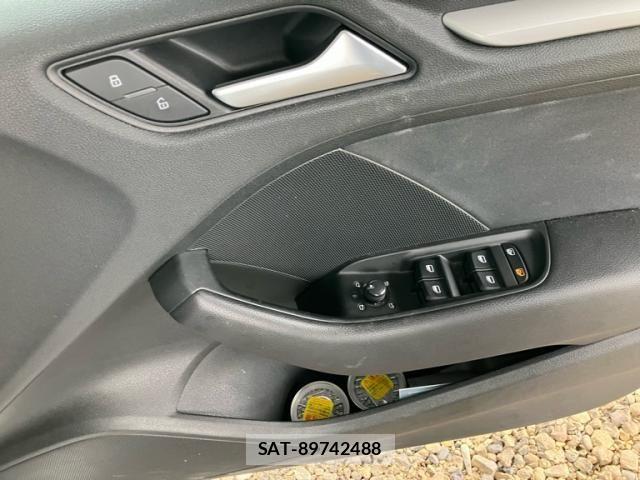 Audi A3 SEDAN 2014-04 8740550-16
