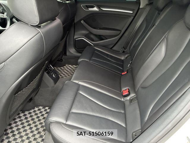 Audi A3 SEDAN 2017-06 8827887-13