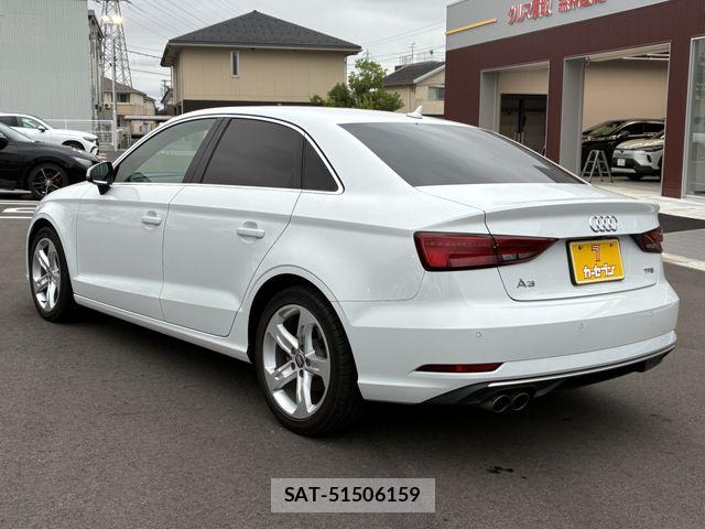 Audi A3 SEDAN 2017-06 8827887-7