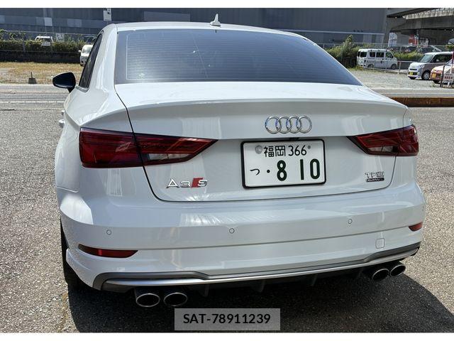 Audi A3 SEDAN 2017-09 8883312-2
