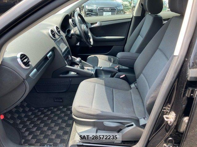 Audi A3 2011-06 1135699-12
