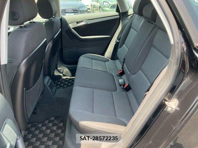 Audi A3 2011-06 1135699-14