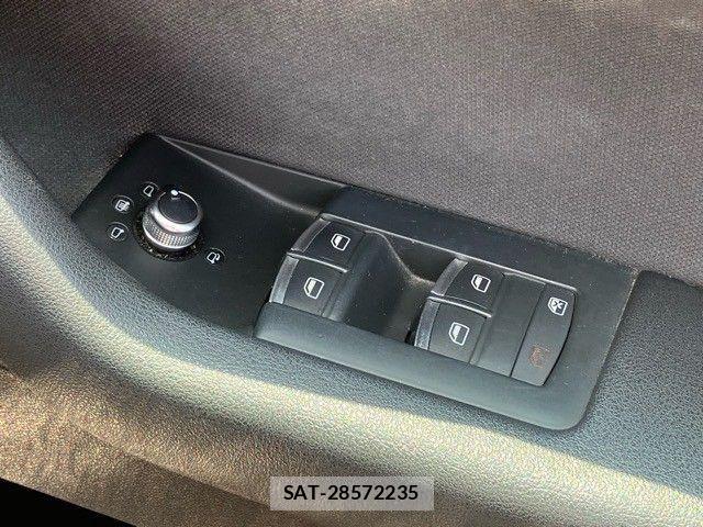Audi A3 2011-06 1135699-24