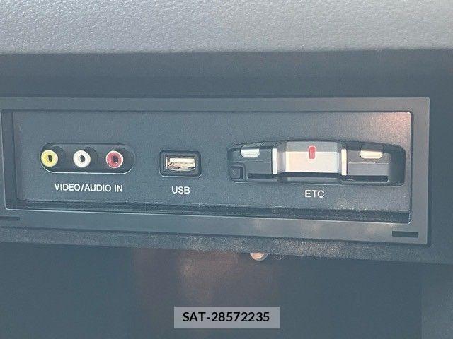 Audi A3 2011-06 1135699-25
