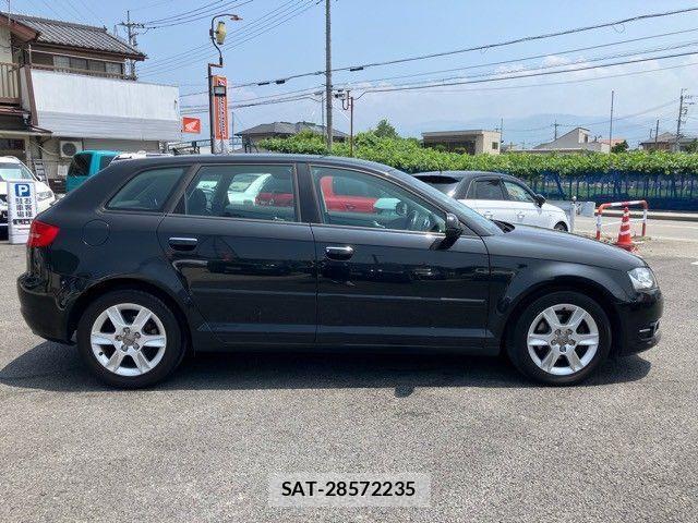 Audi A3 2011-06 1135699-4