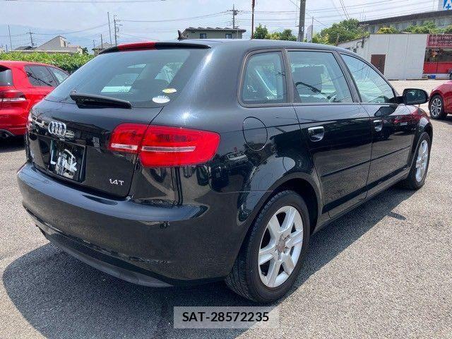 Audi A3 2011-06 1135699-5