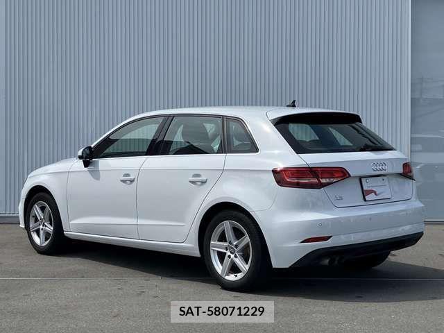 Audi A3 2019-04 1171012-7