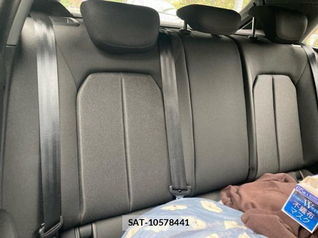 Audi A3 2021-05 1329674-8