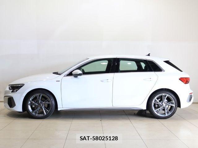 Audi A3 2023-02 1338256-9