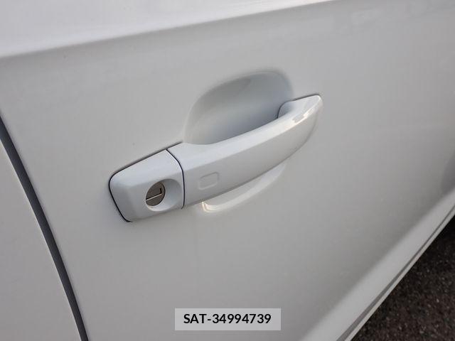 Audi A3 2019-09 1389146-11