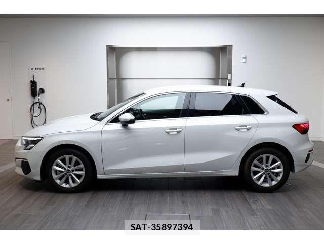 Audi A3 2021-08 2006240-2