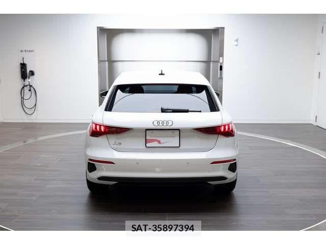 Audi A3 2021-08 2006240-3