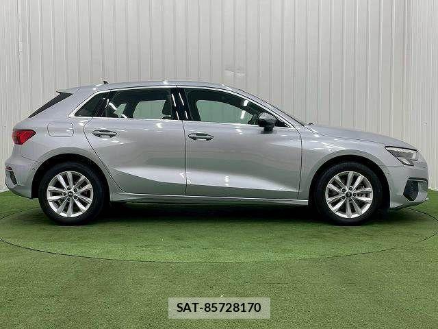 Audi A3 2021-08 2726522-14