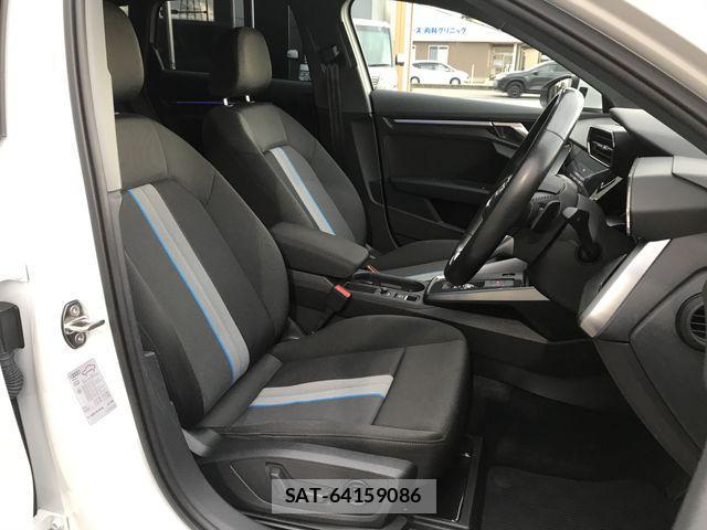 Audi A3 2021-05 4320290-9