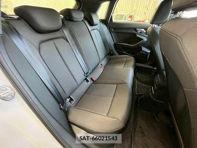 Audi A3 2021-10 6009412-9