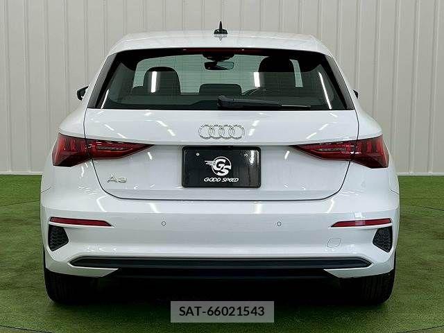 Audi A3 2021-10 6009412-12