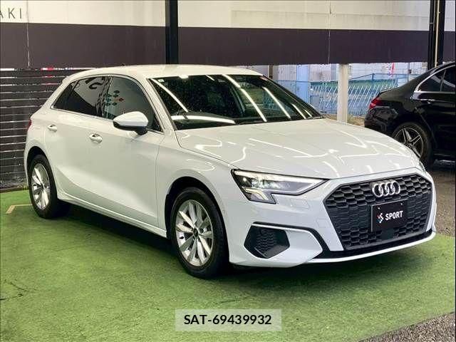 Audi A3 2021-06 6211693-15