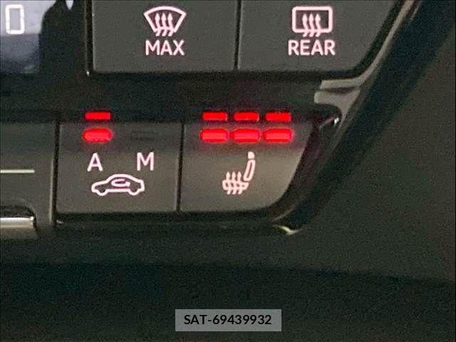 Audi A3 2021-06 6211693-8