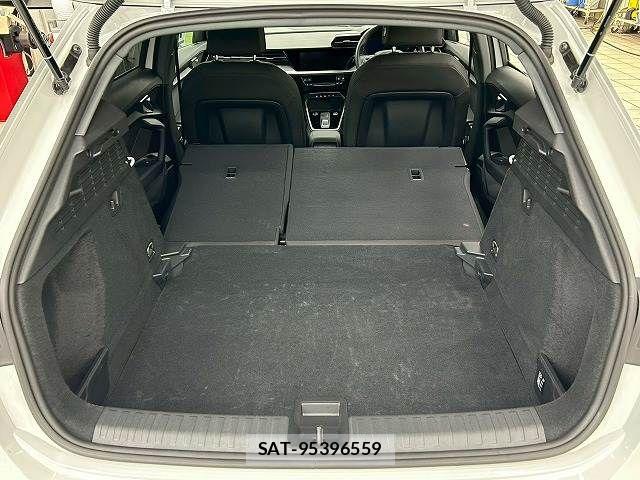 Audi A3 2023-04 6544232-10