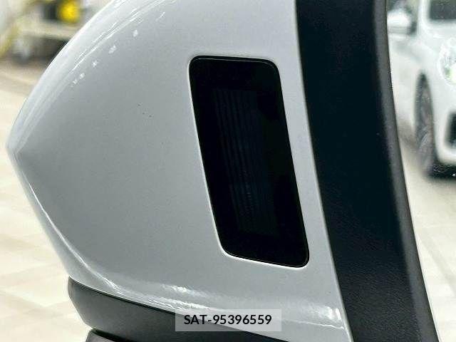 Audi A3 2023-04 6544232-5