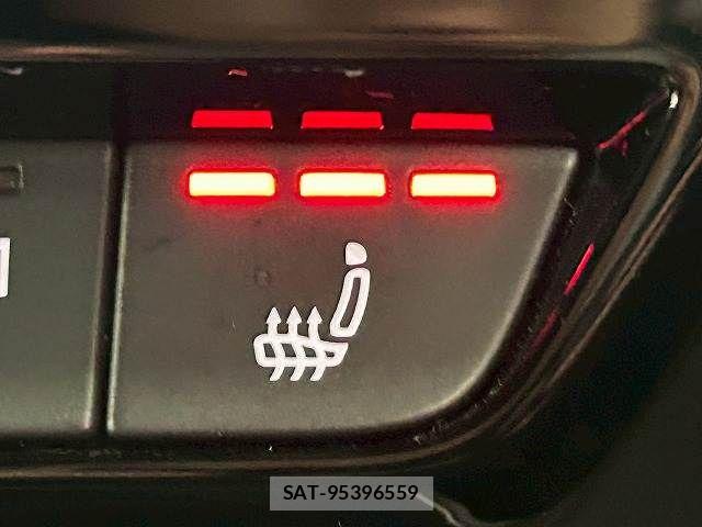 Audi A3 2023-04 6544232-6