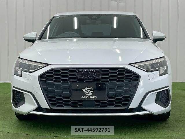 Audi A3 2021-08 6670280-11