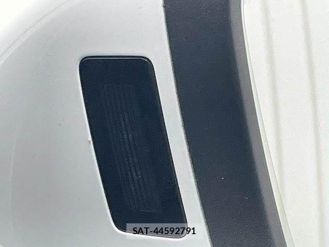 Audi A3 2021-08 6670280-5